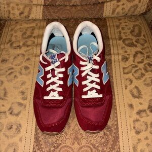 New Balance 696 Sneakers